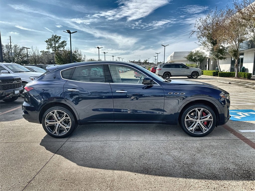 Used 2023 Maserati Levante Modena image 10