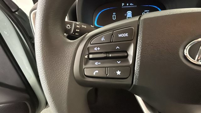 Certified 2026 Hyundai Venue SE FWD image 15