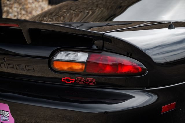 Used 2002 Chevrolet Camaro Z28 w/ SS Performance/Appearance Pkg RWD image 50