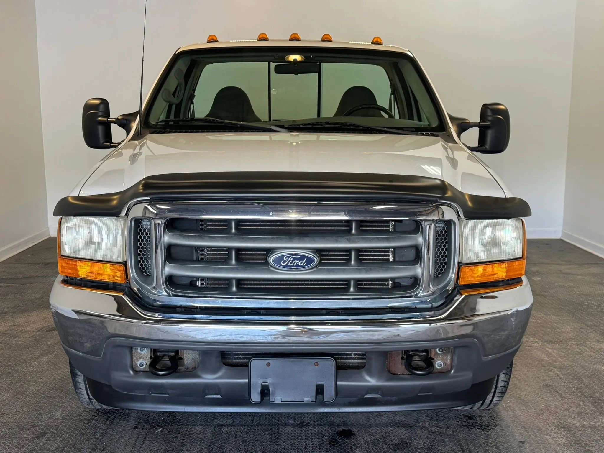 Used 2001 Ford F350 2WD Regular Cab Super Duty image 2