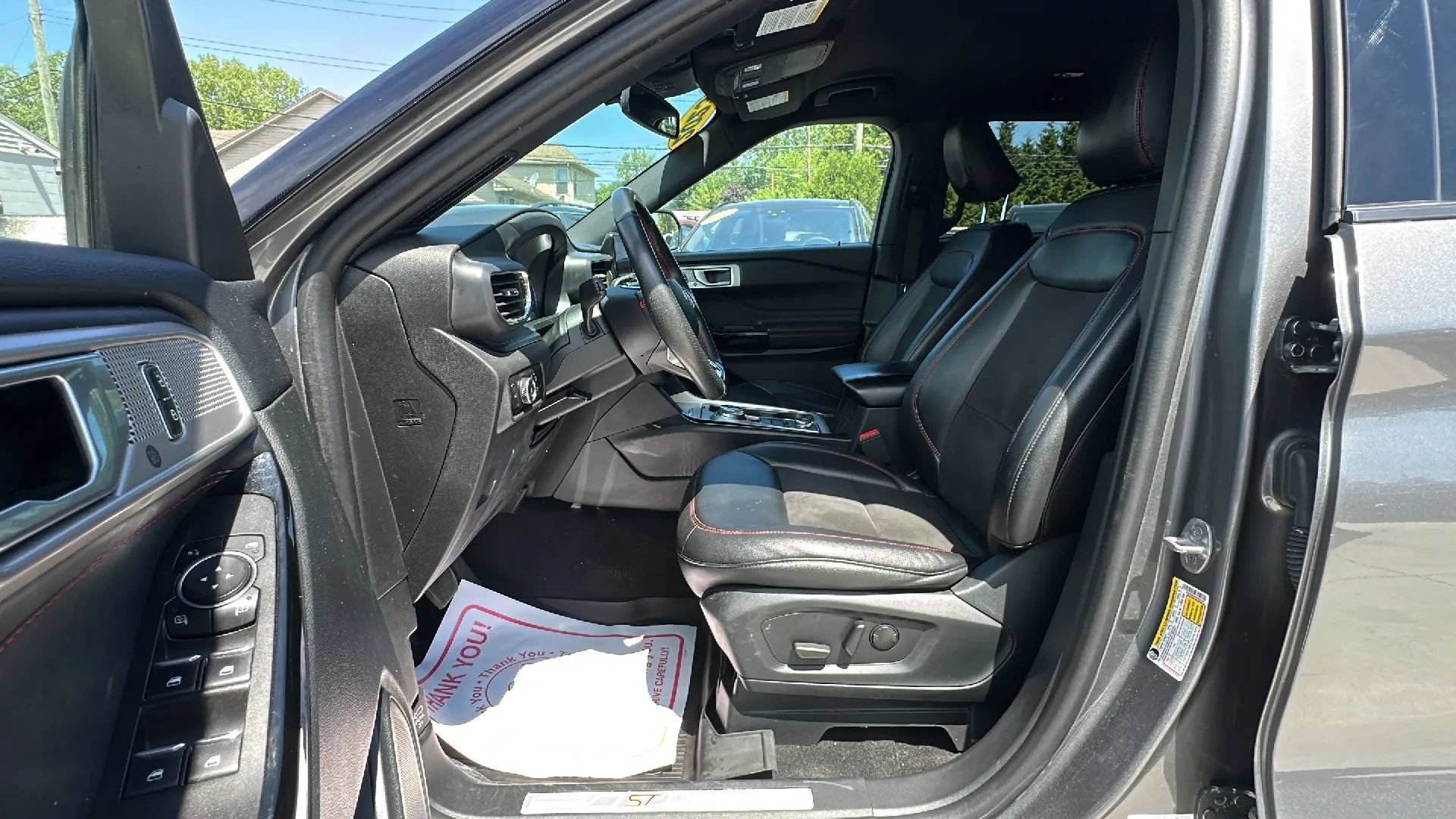 Used 2023 Ford Explorer ST-Line AWD/4WD image 13