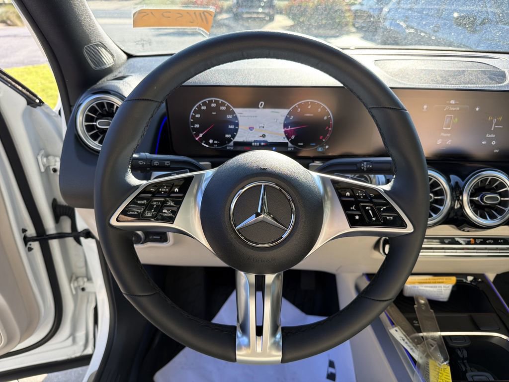 Certified 2025 Mercedes-Benz GLB 250 4MATIC image 18