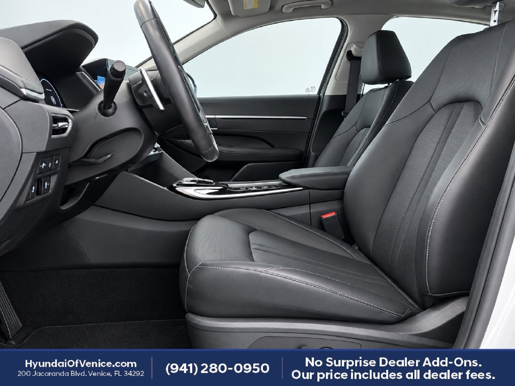 Certified 2023 Hyundai Sonata Limited FWD image 2