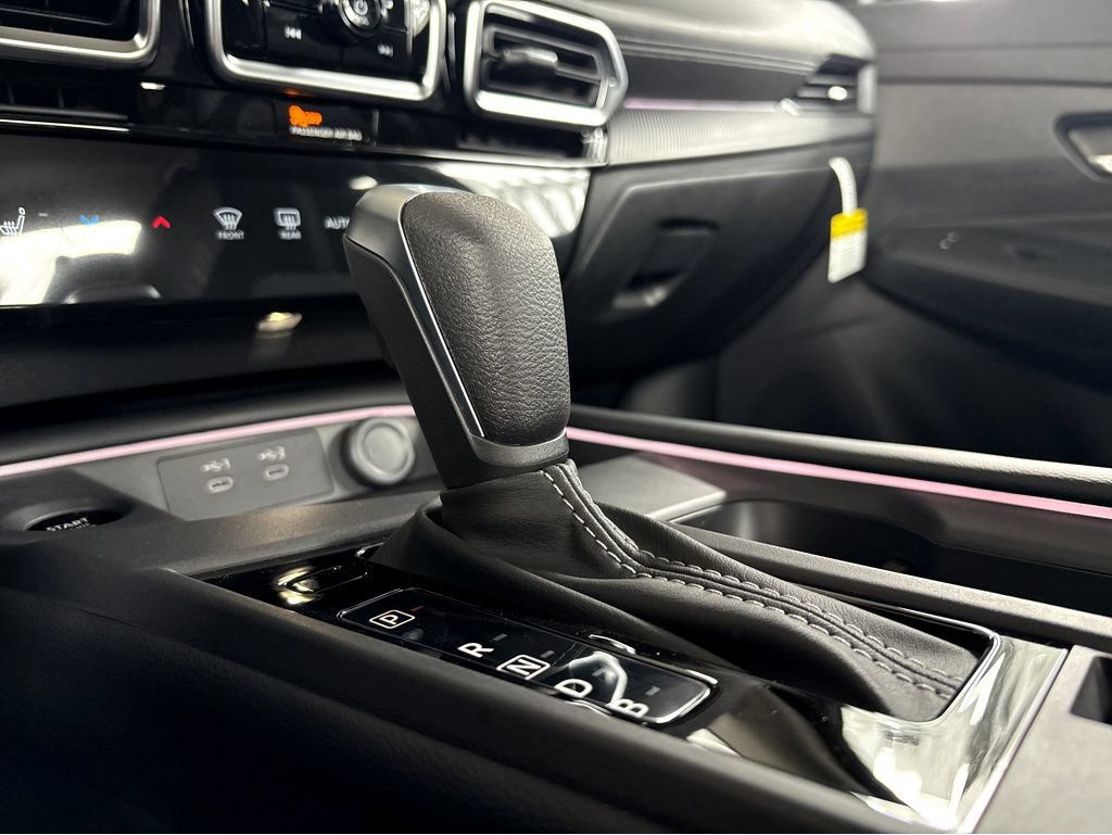 New 2026 Nissan Sentra SV w/ SV Convenience Package FWD image 17