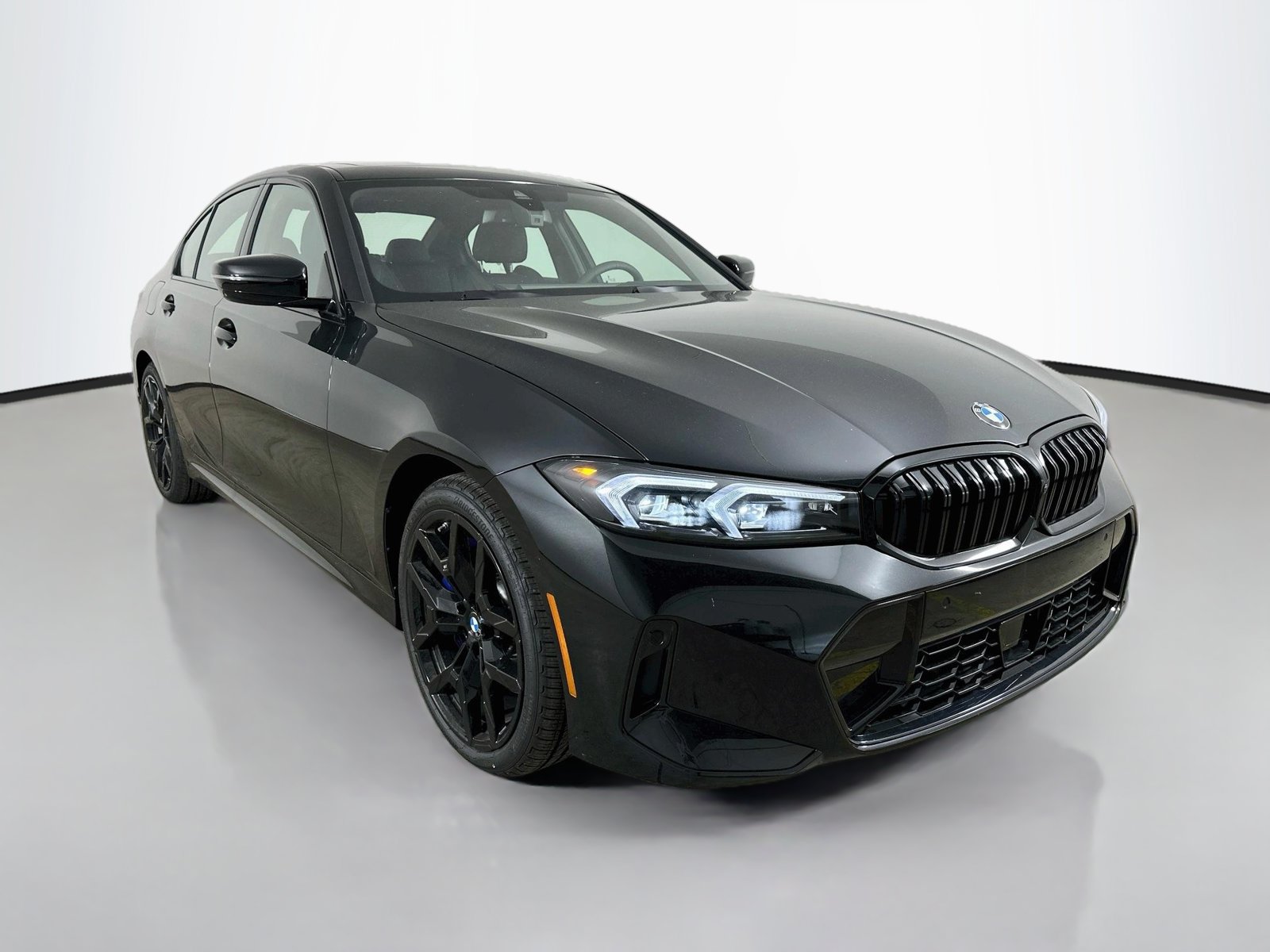 New 2026 BMW 330i xDrive Sedan w/ M Sport Package AWD/4WD image 3