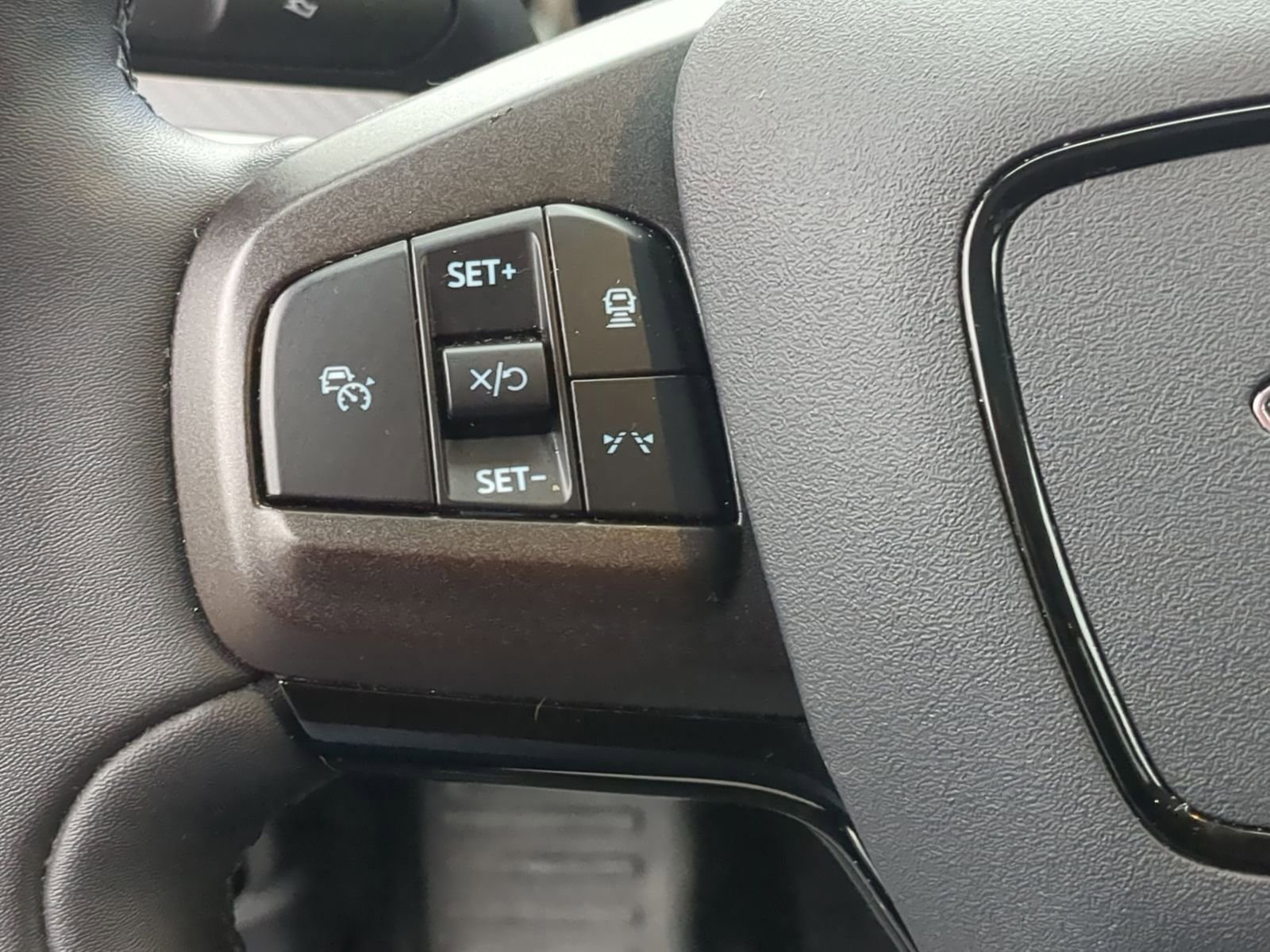 Used 2021 Ford Mustang Mach-E Premium image 27