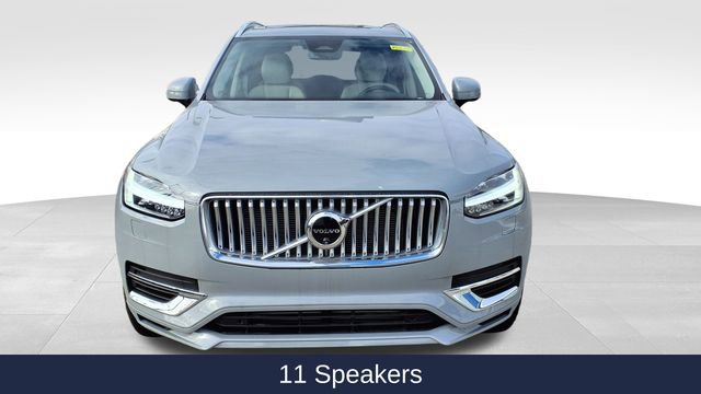 New 2025 Volvo XC90 T8 Plus image 3