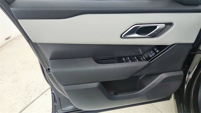 Used 2024 Land Rover Range Rover Velar Dynamic SE image 36