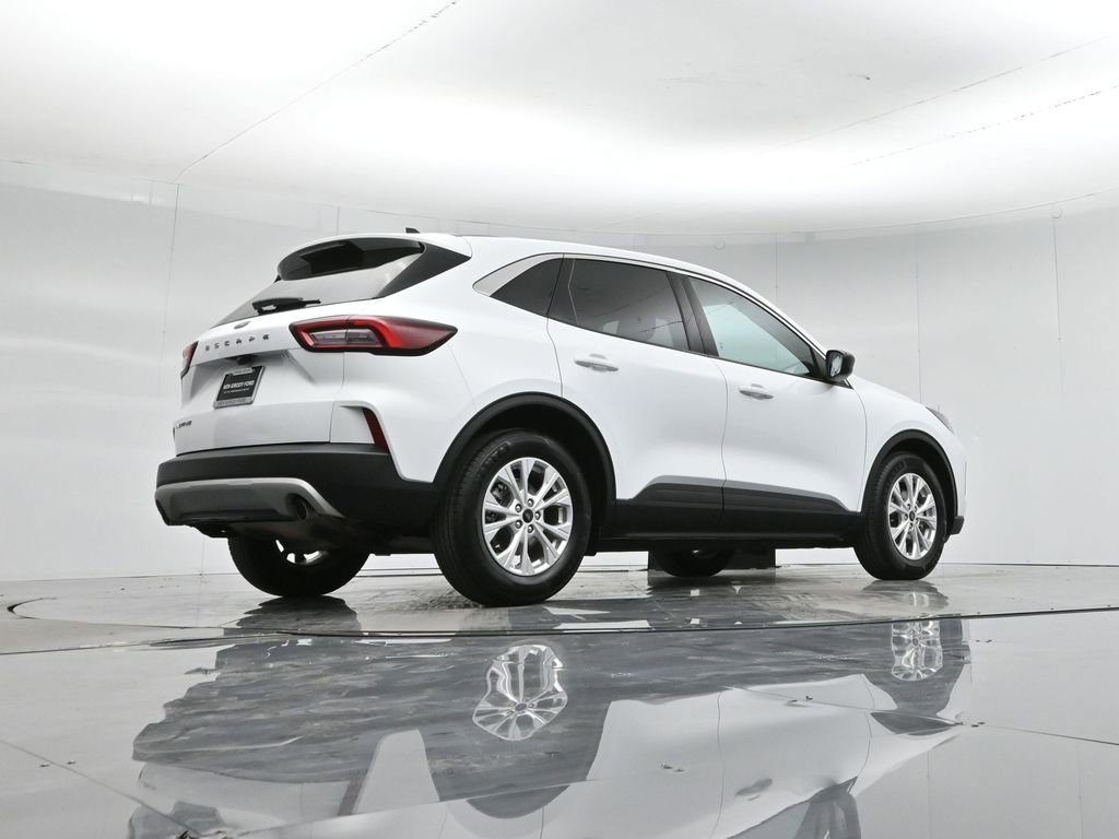 Used 2024 Ford Escape Active image 49