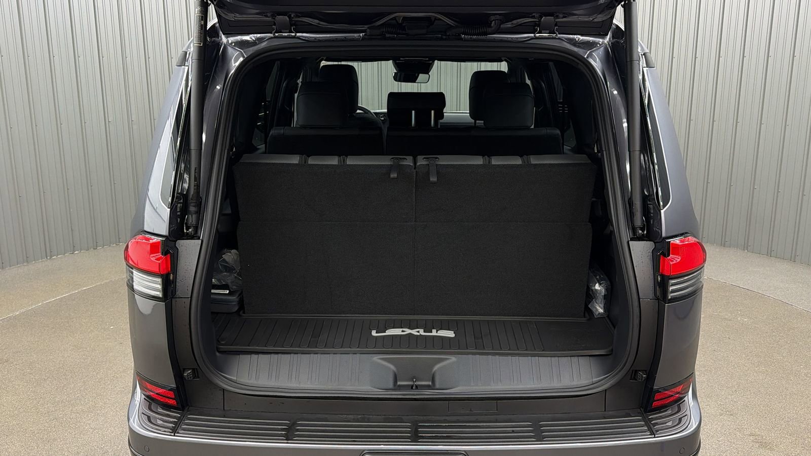 Used 2026 Lexus GX 550 w/ Accessory Package (2T) image 17