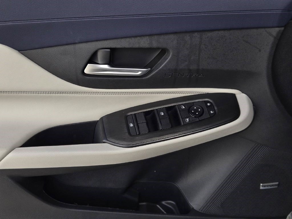 New 2026 Nissan Sentra SL w/ Floor Mat Package FWD image 17