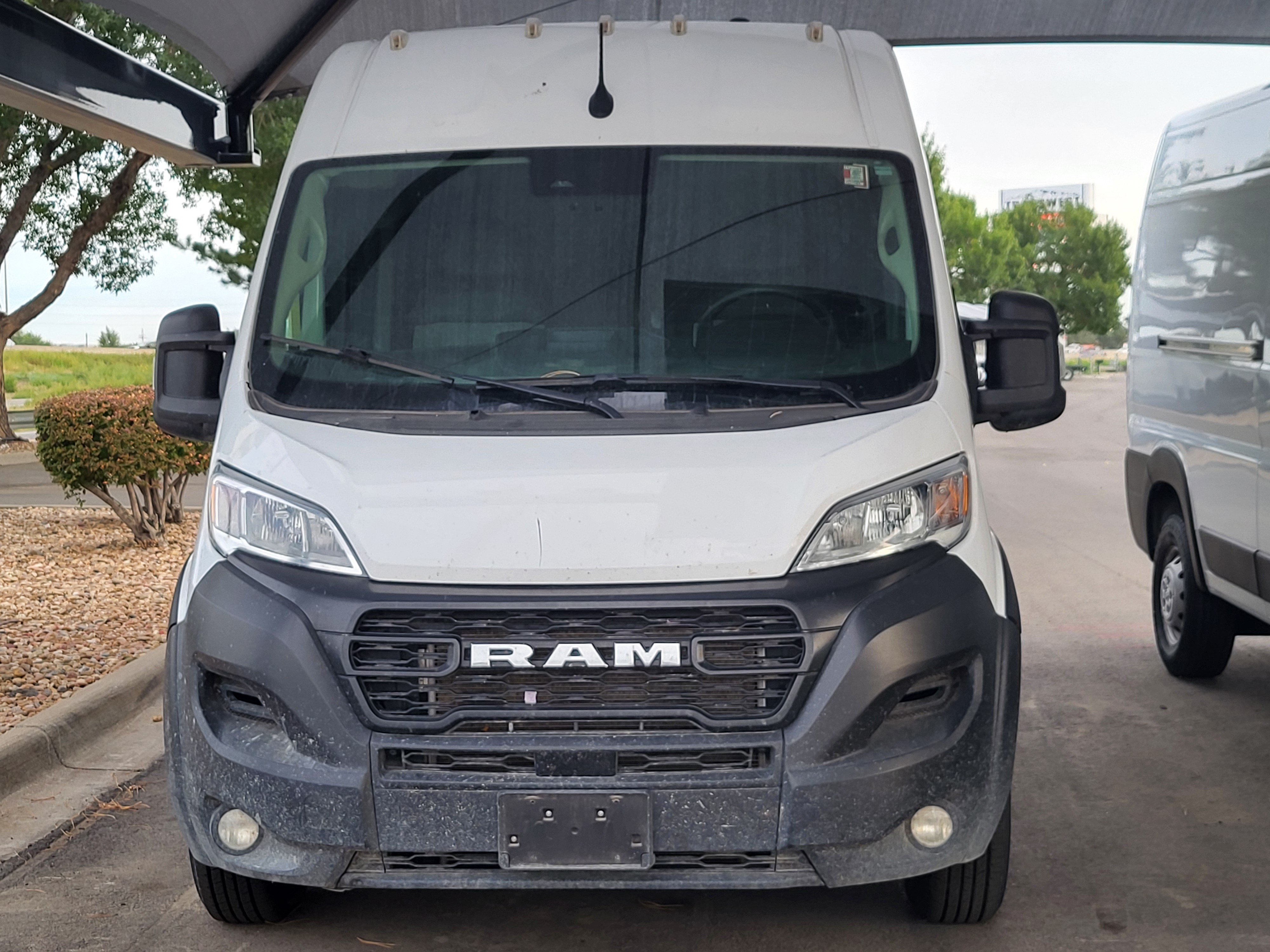 Used 2025 RAM ProMaster 2500 w/ Convenience Group FWD image 2