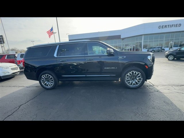 Certified 2024 GMC Yukon XL Denali Ultimate image 9