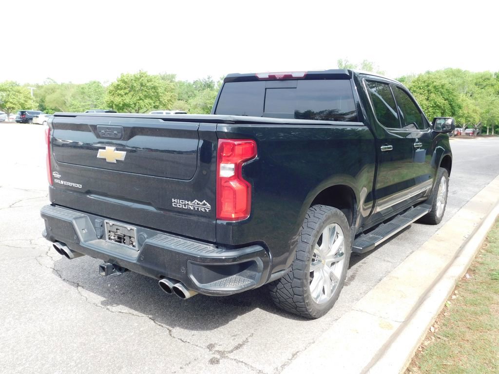 Used 2023 Chevrolet Silverado 1500 High Country w/ Technology Package AWD/4WD image 11