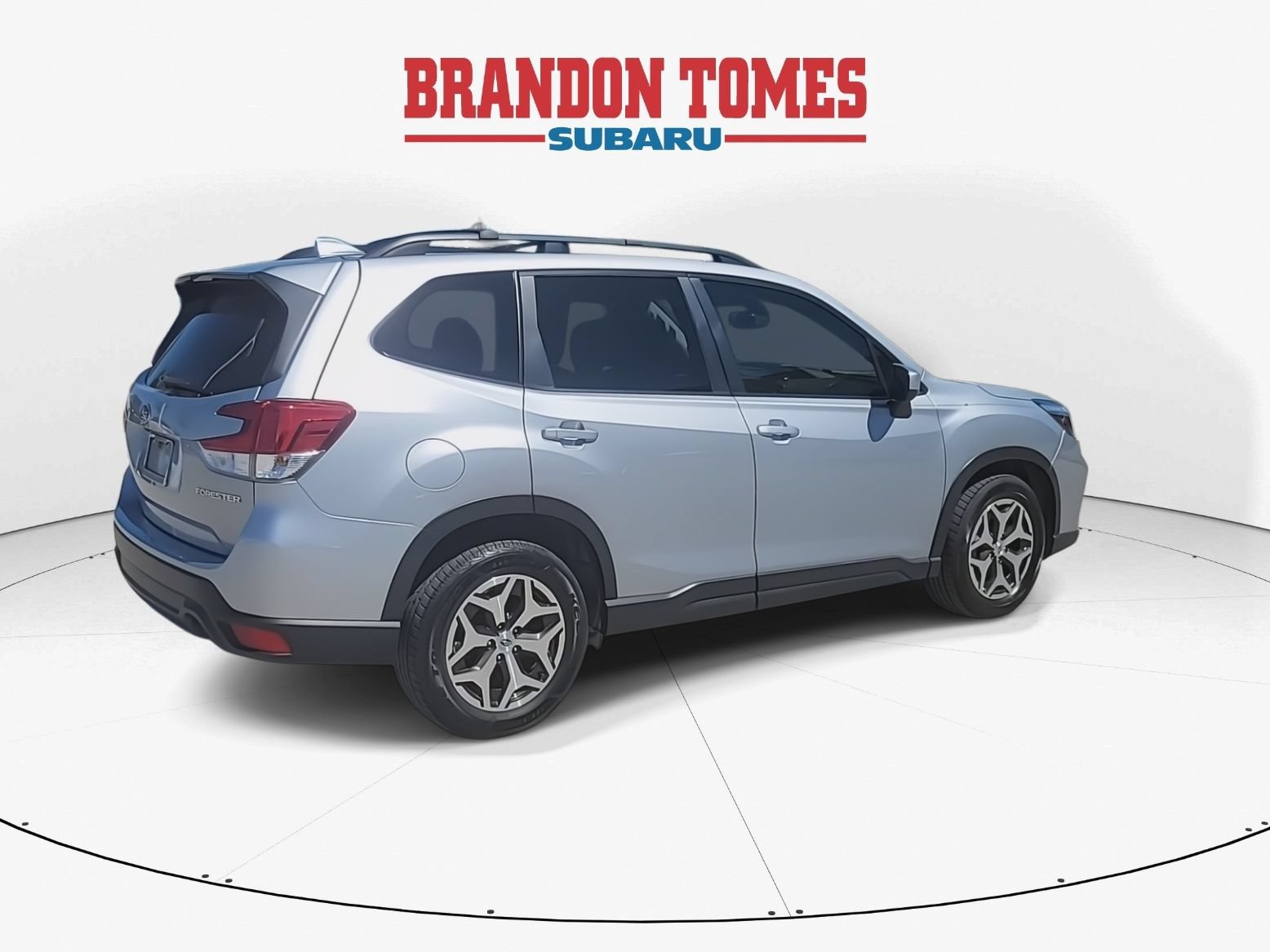 Used 2019 Subaru Forester Premium w/ All-Weather Package AWD/4WD image 10