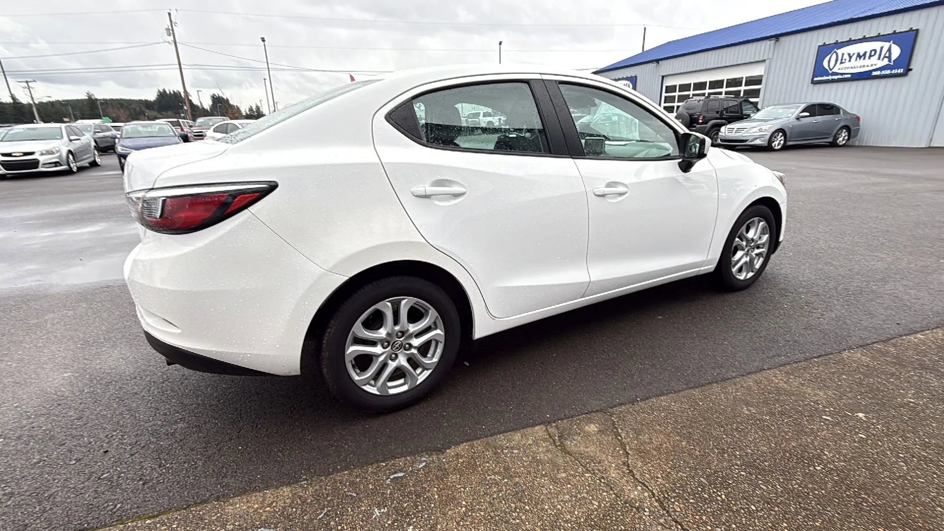 Used 2016 Scion iA image 8