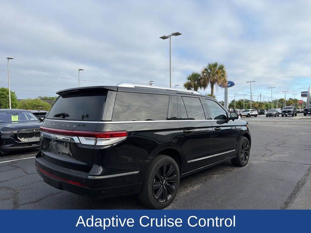 Used 2023 Lincoln Navigator L Reserve AWD/4WD image 5