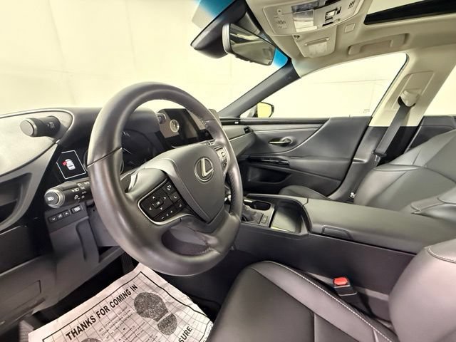 Used 2025 Lexus ES 350 w/ Premium Package FWD image 18