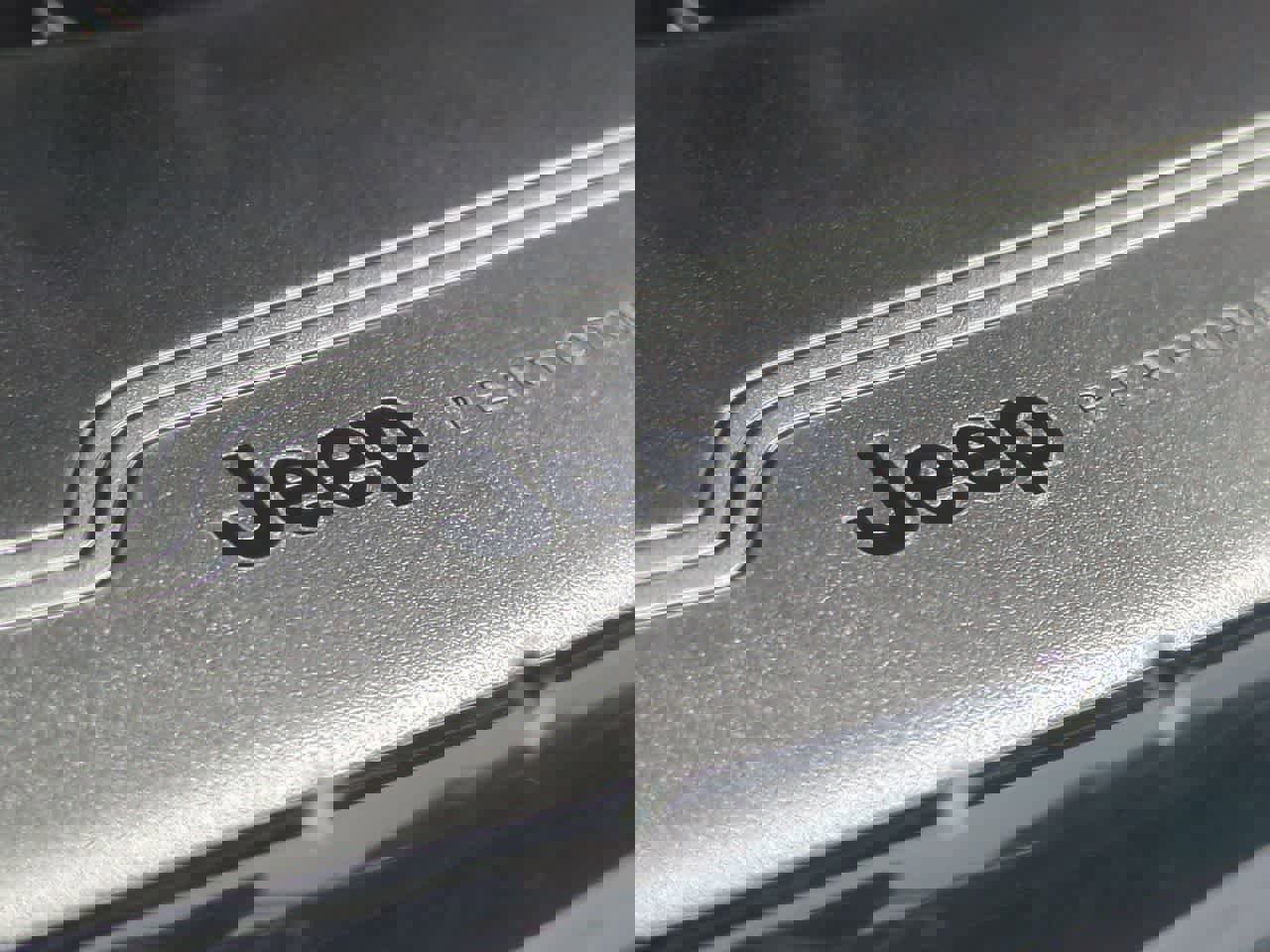 Used 2024 Jeep Wagoneer Series II w/ Flexible Seating Group RWD image 12