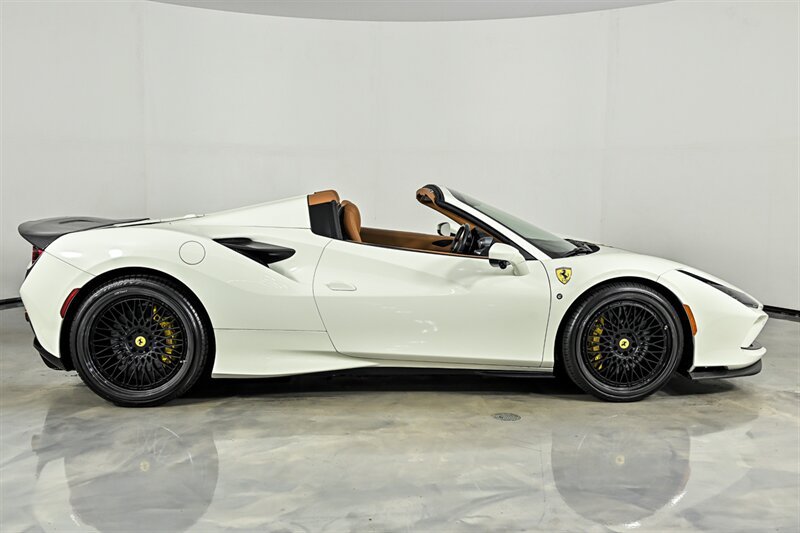 Used 2022 Ferrari F8 Tributo RWD image 11