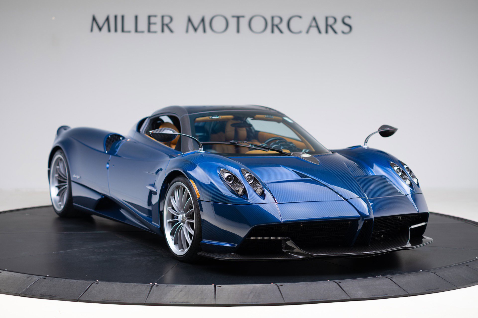 Used 2017 Pagani Huayra image 20