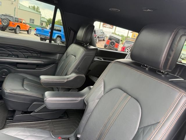 Used 2023 Ford Expedition Max Platinum AWD/4WD image 38
