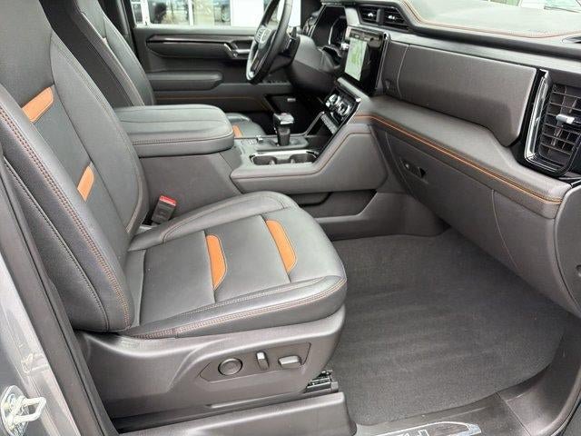 Used 2025 GMC Sierra 1500 AT4 w/ Technology Package AWD/4WD image 15