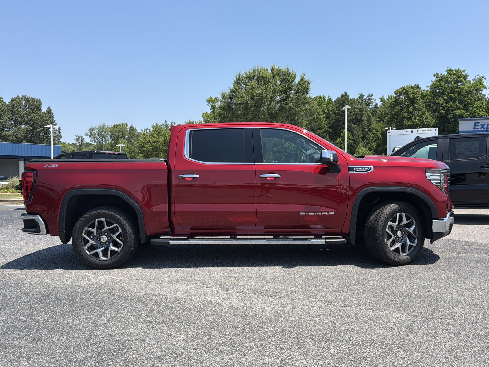 Used 2024 GMC Sierra 1500 SLT w/ SLT Premium Plus Package AWD/4WD image 12