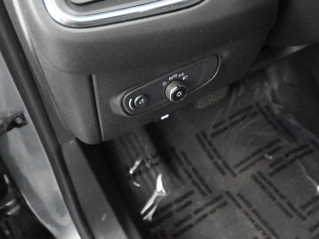 Used 2024 Chevrolet Equinox LT image 28