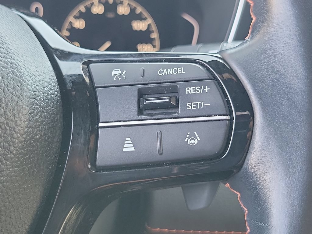Used 2024 Honda Pilot Sport image 27