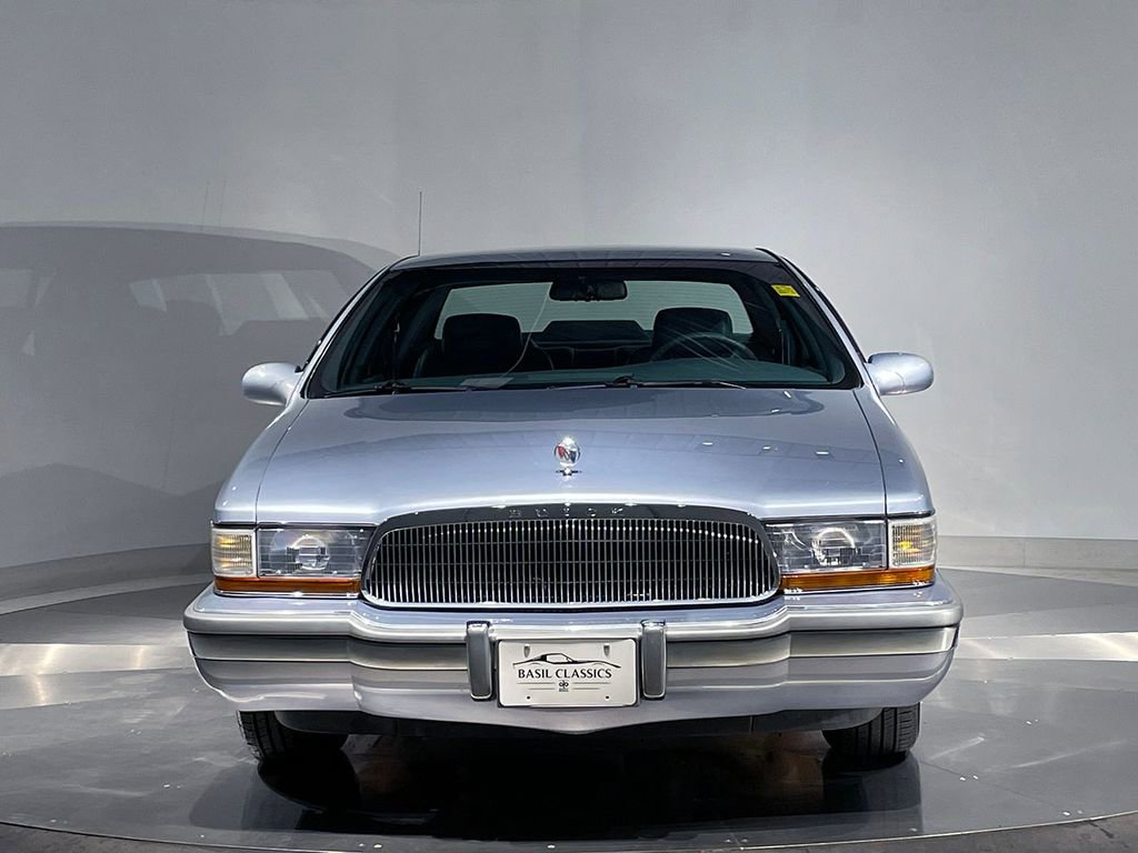 Used 1995 Buick Roadmaster Limited image 3