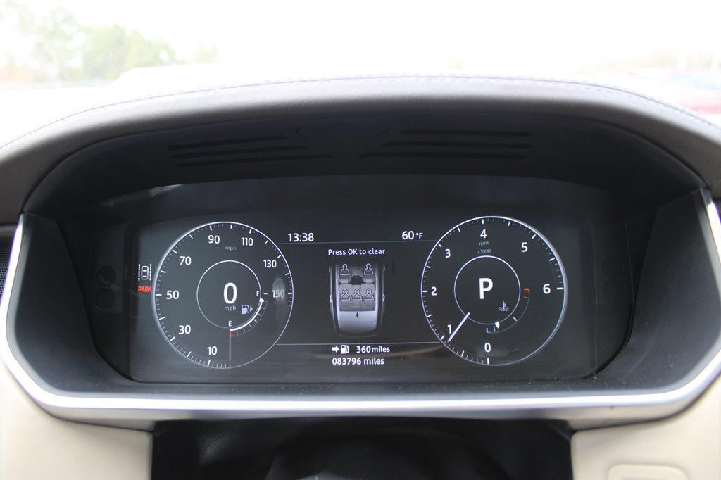 Used 2017 Land Rover Range Rover HSE image 20