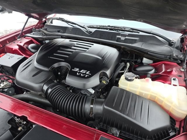 Used 2020 Dodge Challenger SXT w/ Blacktop Package RWD image 42