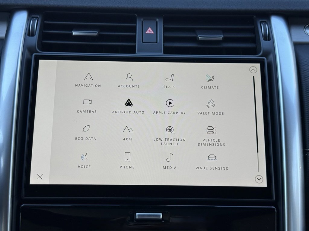 New 2026 Land Rover Discovery Limited Edition image 24