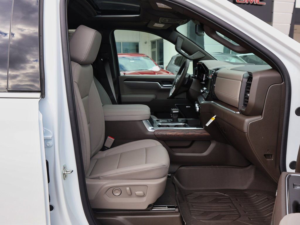 New 2026 GMC Sierra 1500 SLT w/ SLT Premium Plus Package image 31