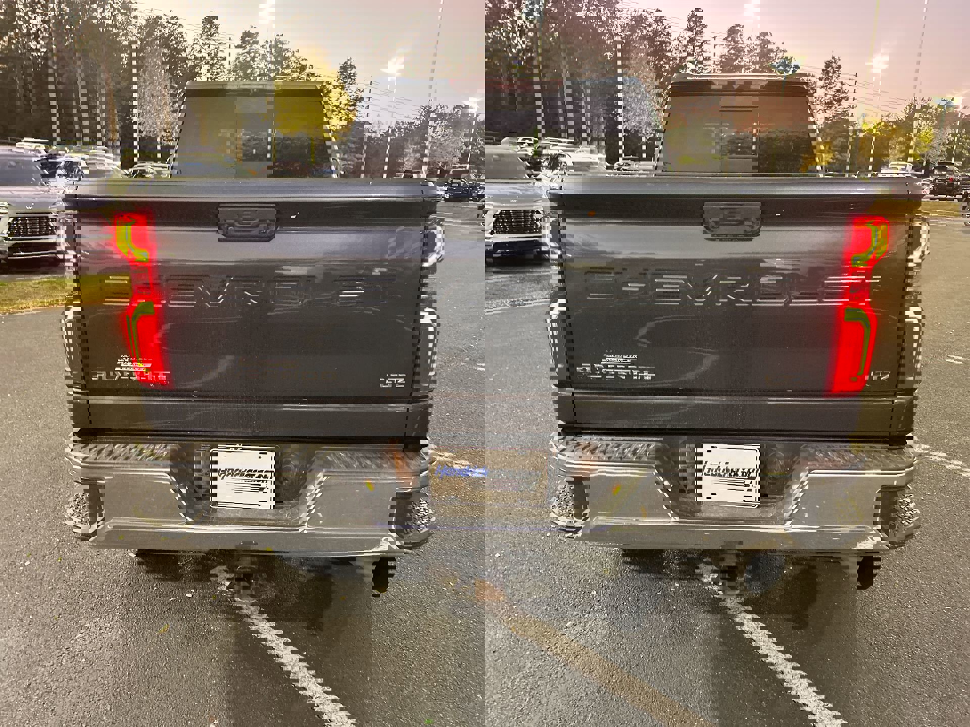 Used 2020 Chevrolet Silverado 2500 LTZ image 8