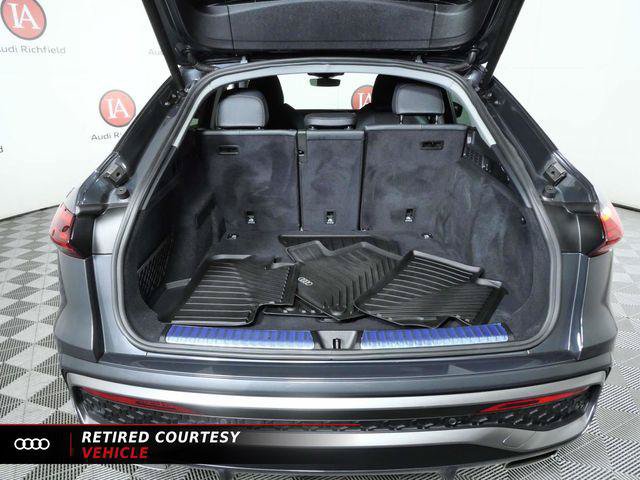 Used 2025 Audi Q5 Premium Plus w/ Premium Plus AWD/4WD image 11