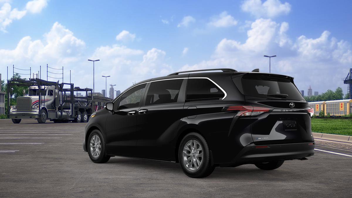 New 2026 Toyota Sienna XLE AWD/4WD image 6