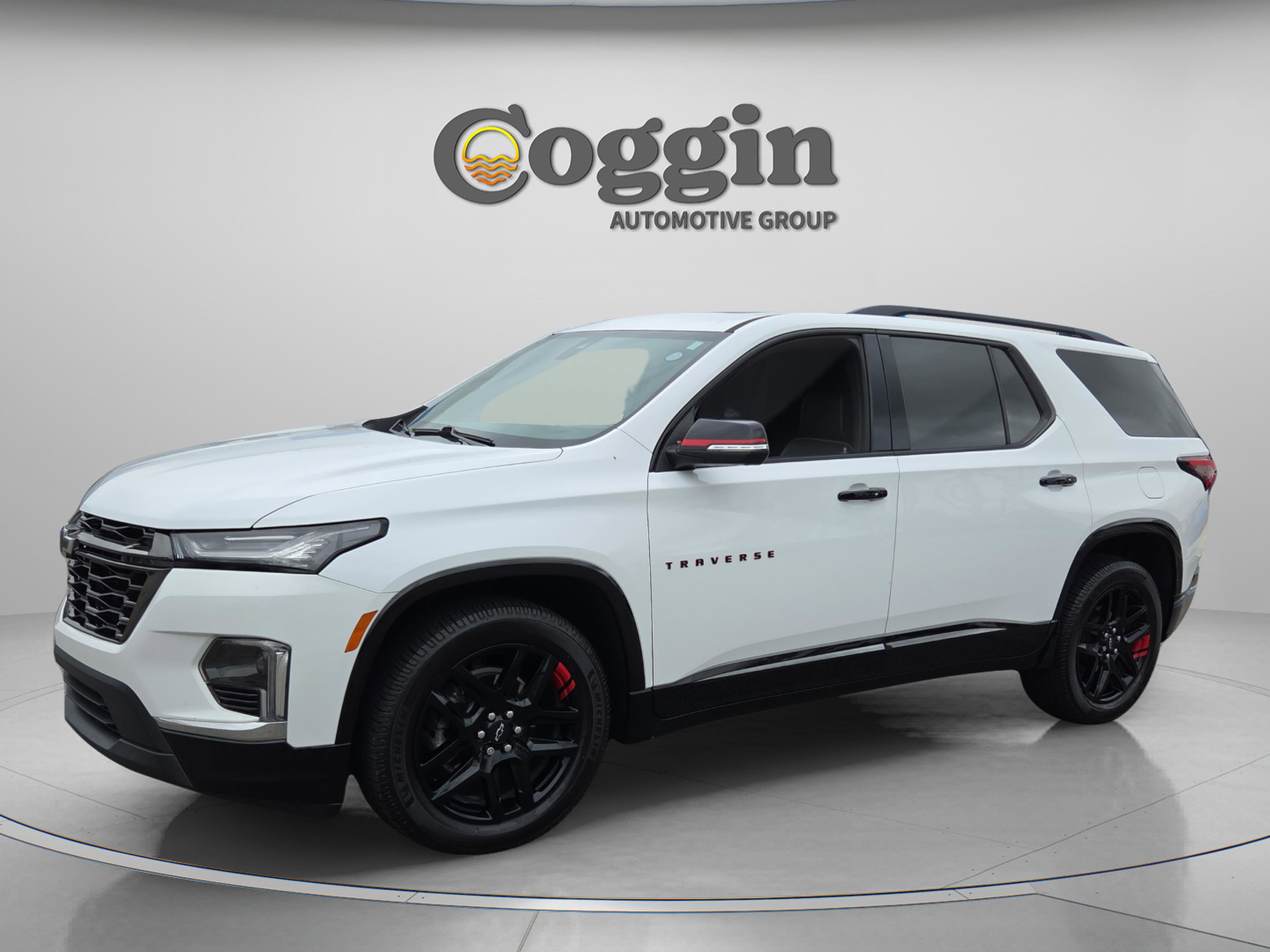 Used 2022 Chevrolet Traverse Premier w/ Redline Edition FWD image 1