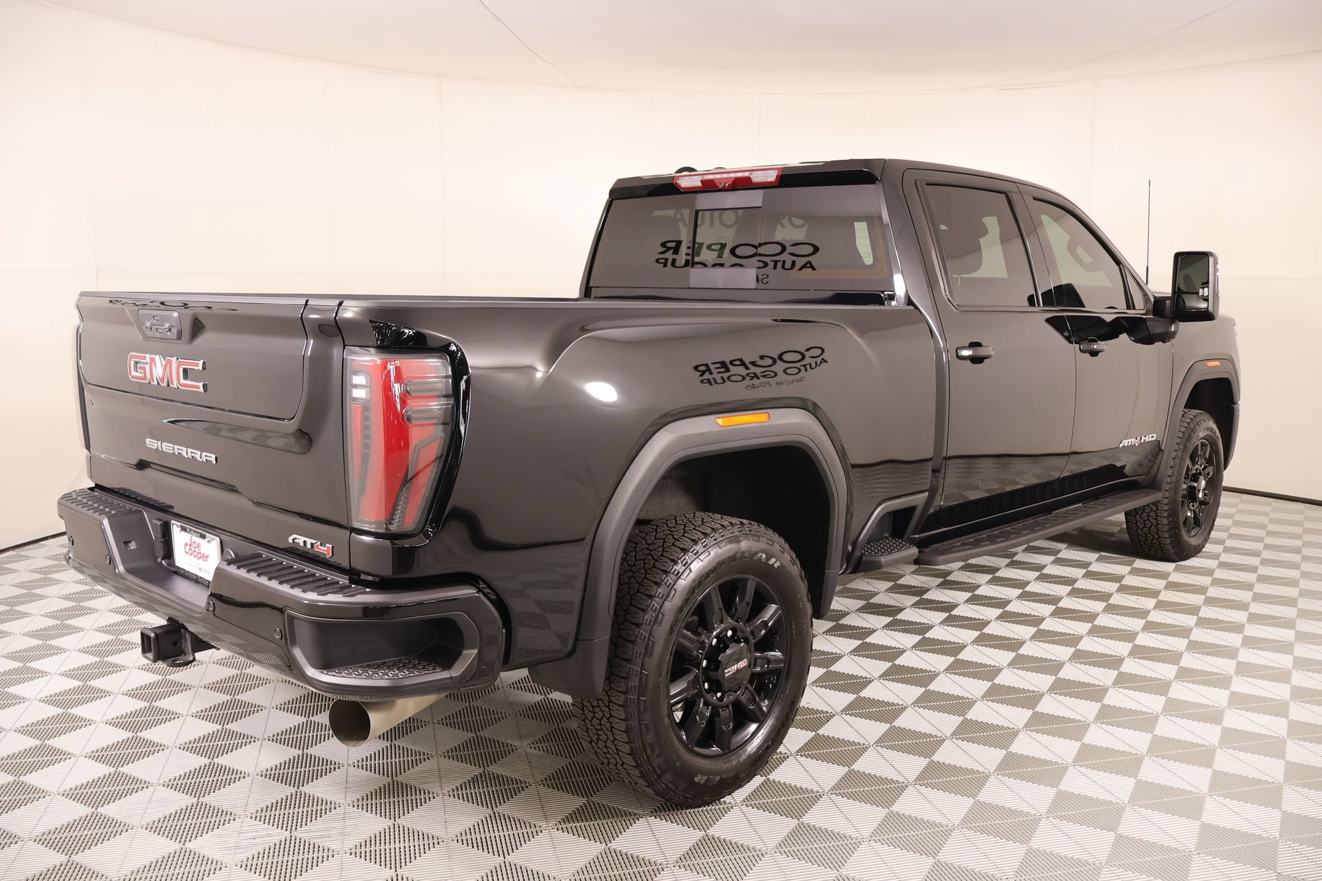 Used 2026 GMC Sierra 2500 AT4 w/ AT4 Premium Plus Package AWD/4WD image 21
