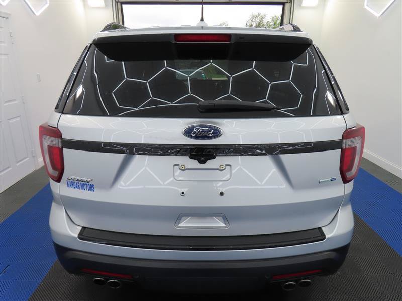 Used 2018 Ford Explorer Sport AWD/4WD image 12