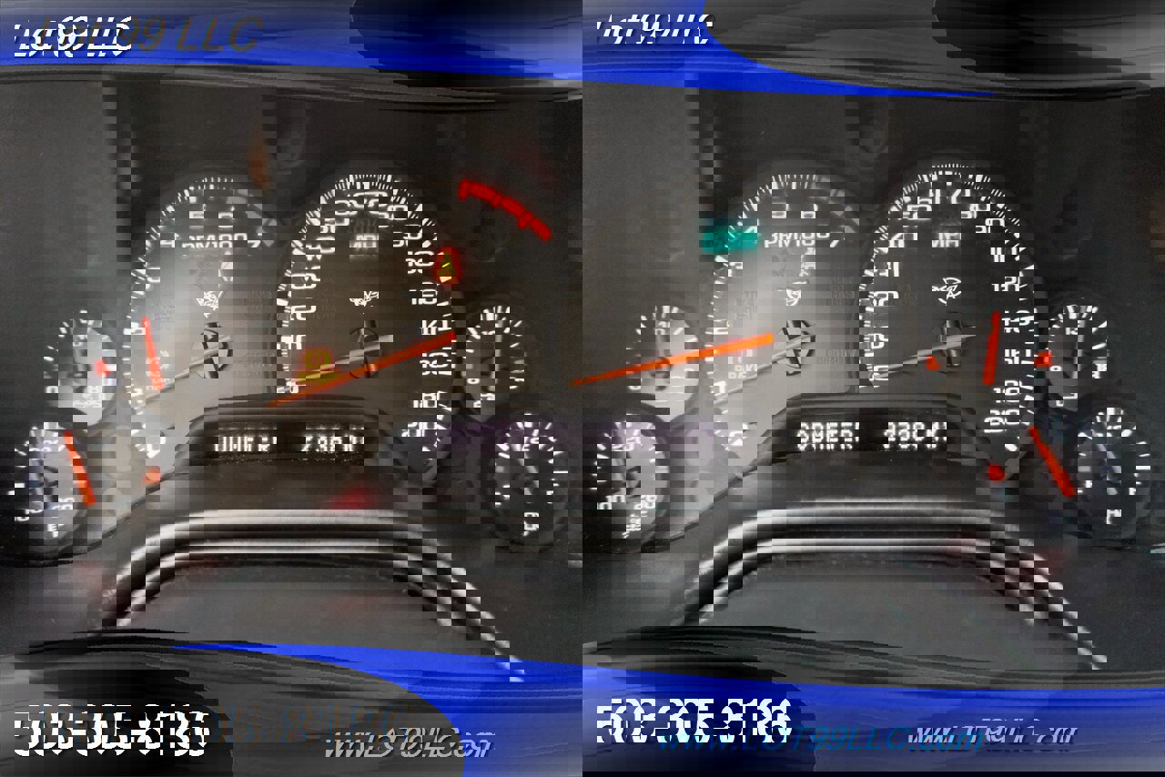 Used 2004 Chevrolet Corvette Coupe w/ Preferred Equipment Group image 23