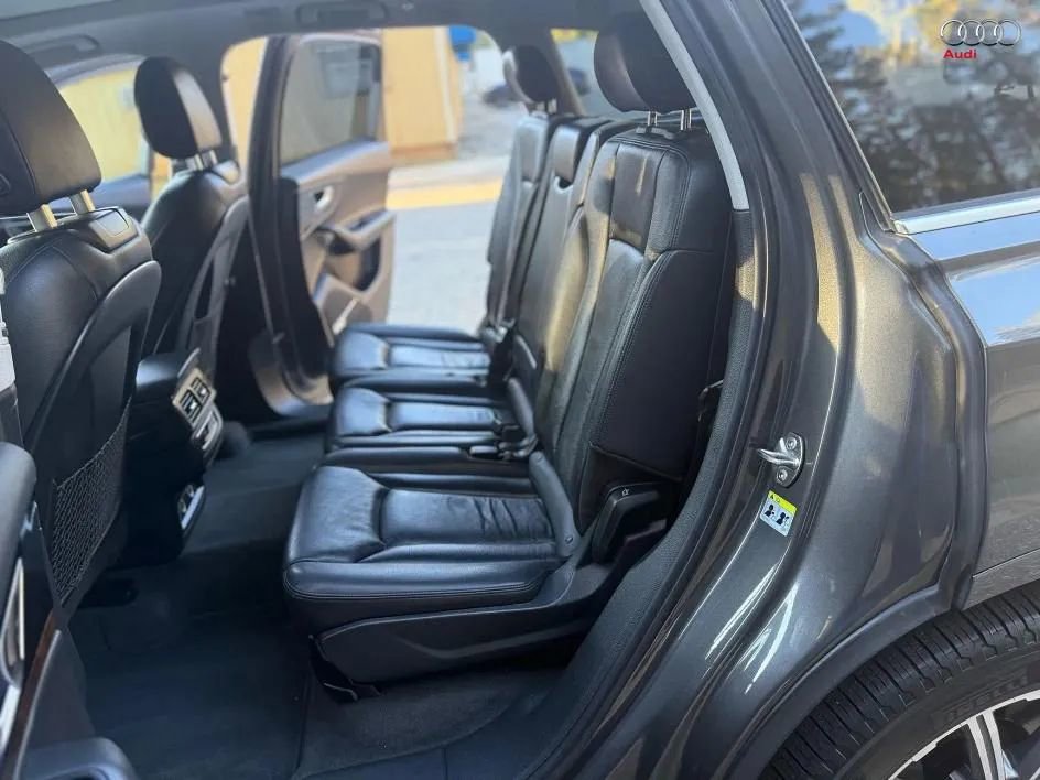 Used 2018 Audi Q7 3.0T Premium Plus AWD/4WD image 12