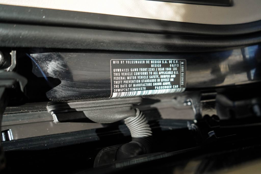 Used 2014 Volkswagen Beetle 2.5 image 37