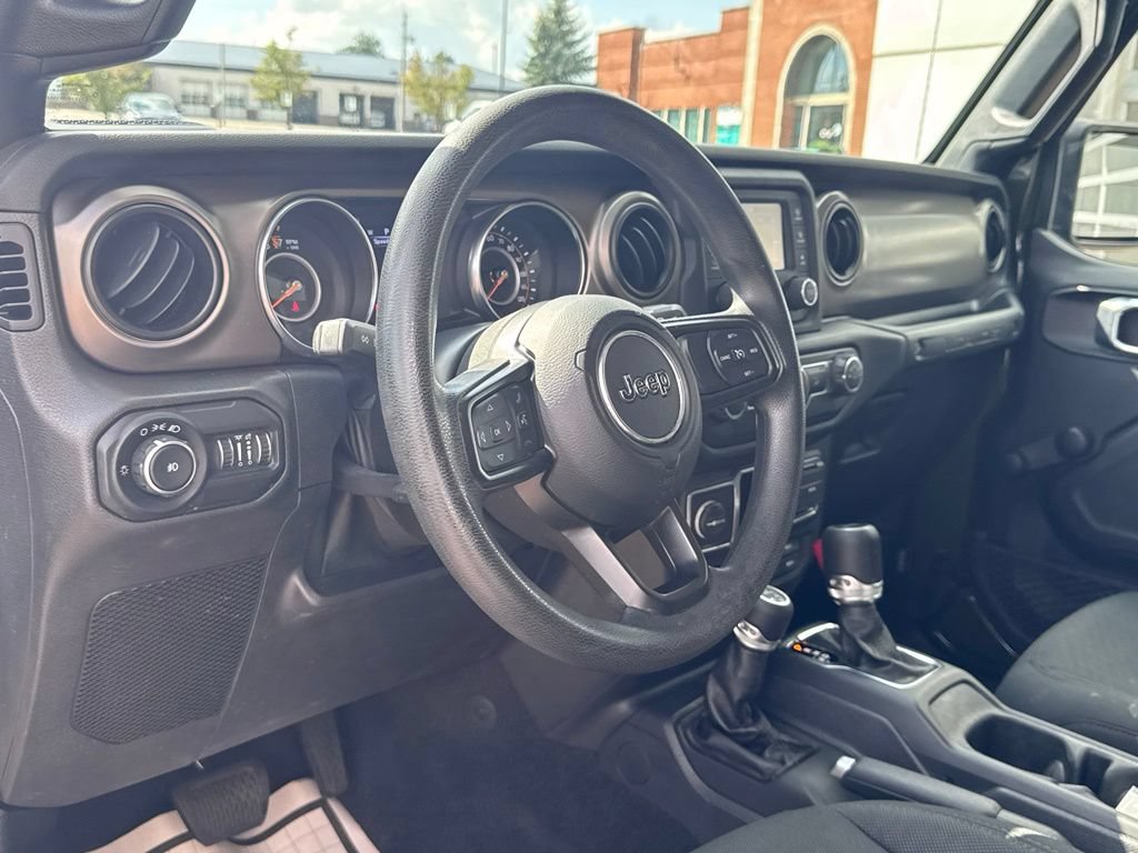 Used 2021 Jeep Wrangler Unlimited Sport AWD/4WD image 10