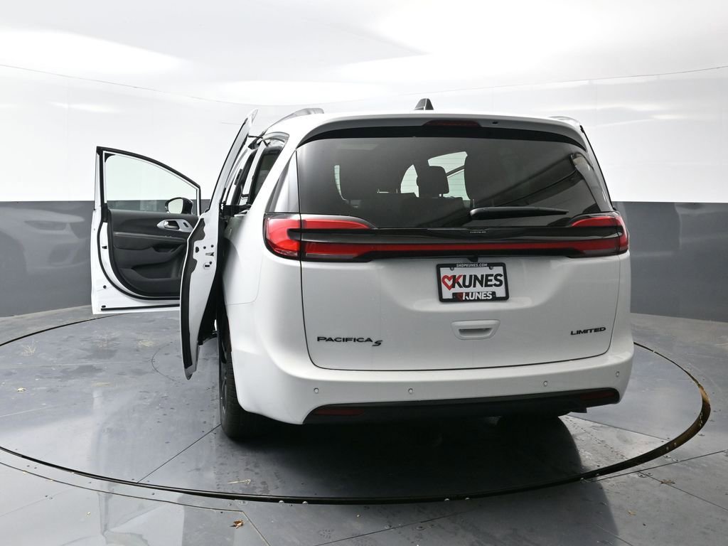 New 2026 Chrysler Pacifica Limited w/ S Appearance Package FWD image 50