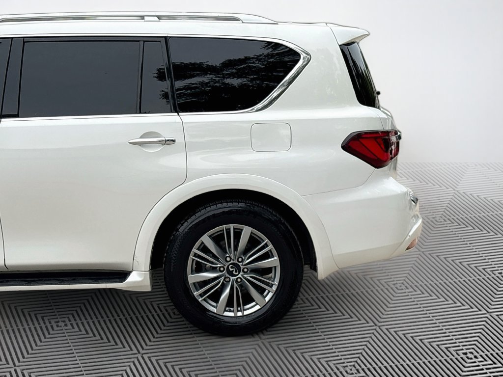 Used 2022 INFINITI QX80 Luxe w/ Cargo Package AWD/4WD image 6