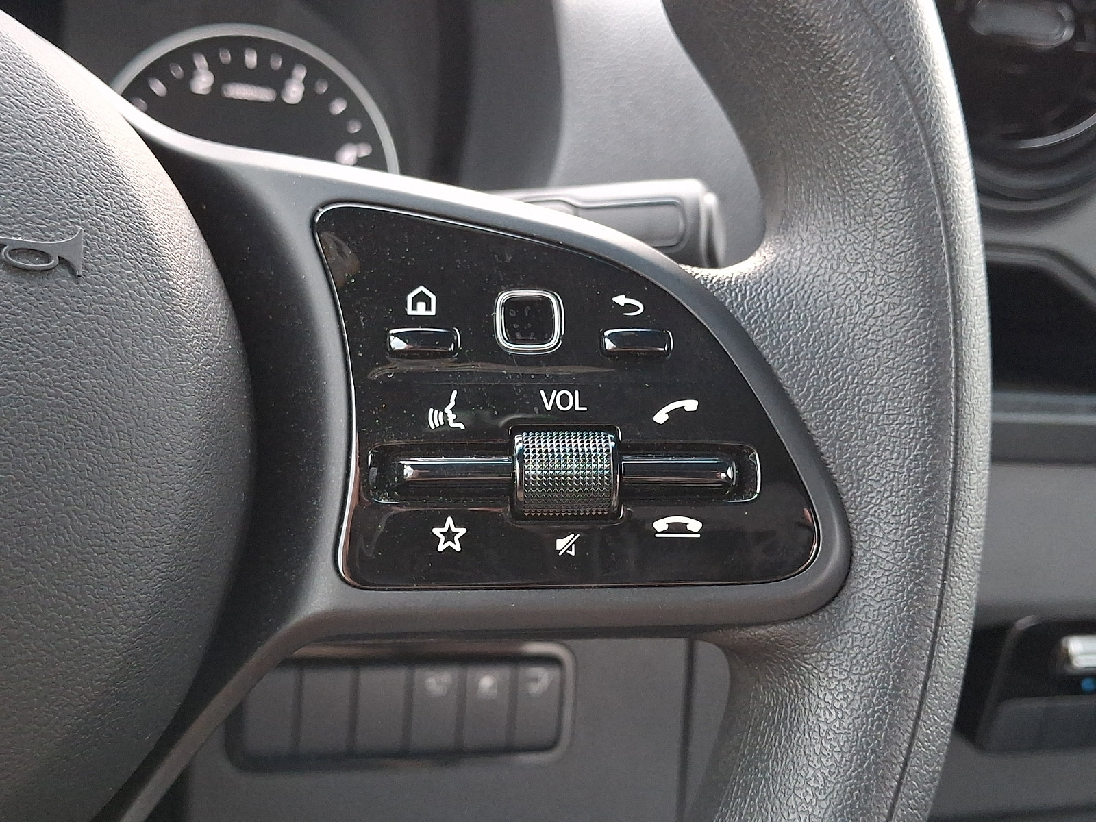 Used 2023 Mercedes-Benz Sprinter 4500 image 23
