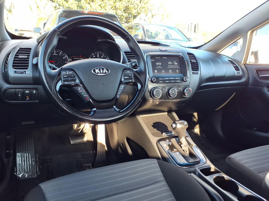 Used 2018 Kia Forte S w/ S Technology Plus Package image 13