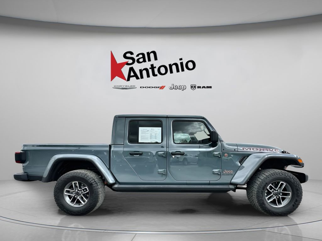 Certified 2025 Jeep Gladiator Mojave AWD/4WD image 9